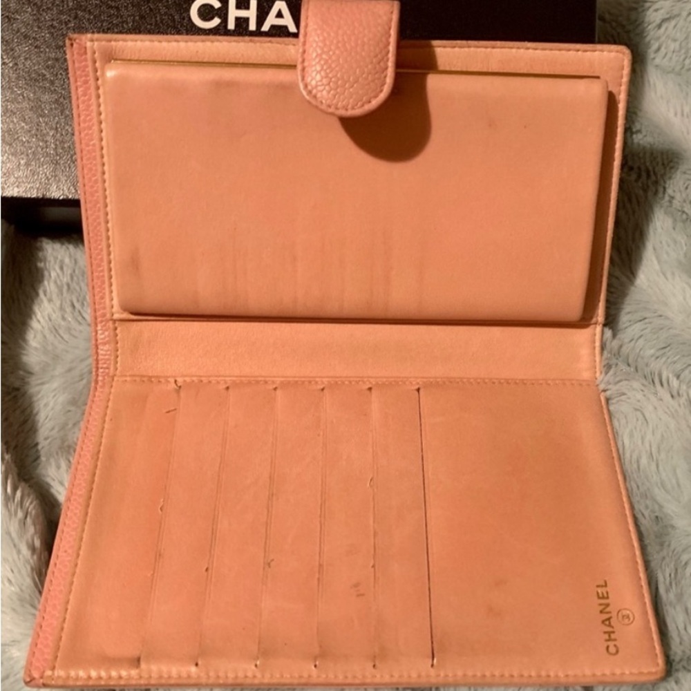 SOLD COA CHANEL Pink Caviar Leather Wallet Chanel pink wallet with Box - Picture 4 of 16